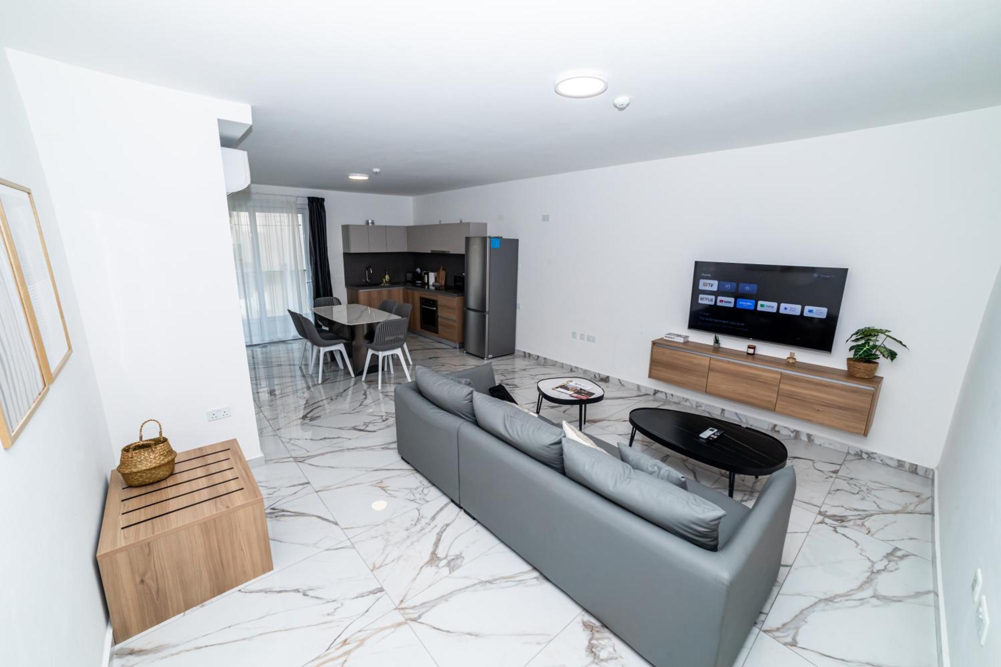 New, Stylish And Modern 1Br Apartment Сент-Полс-Бей Экстерьер фото
