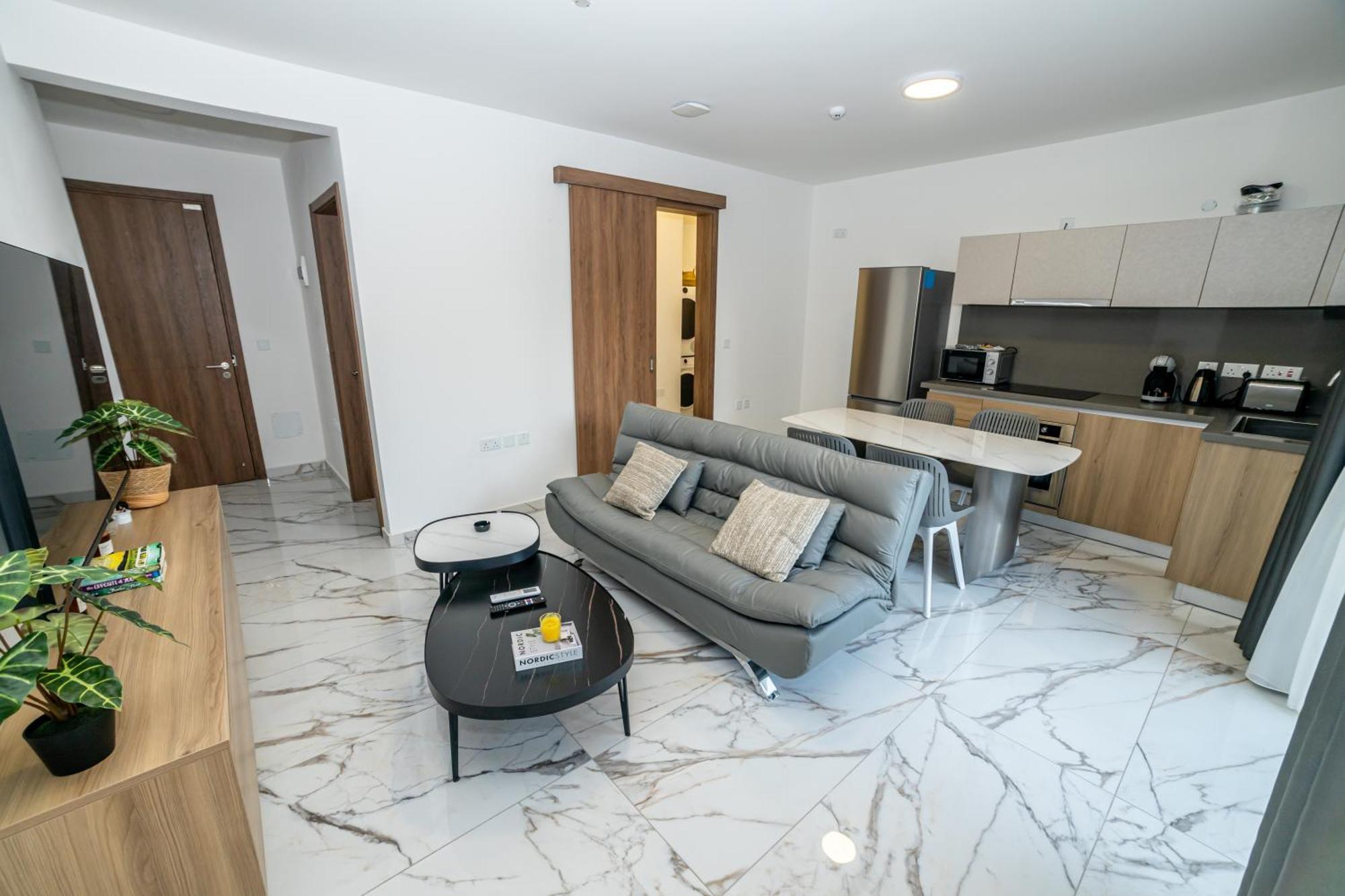 New, Stylish And Modern 1Br Apartment Сент-Полс-Бей Экстерьер фото