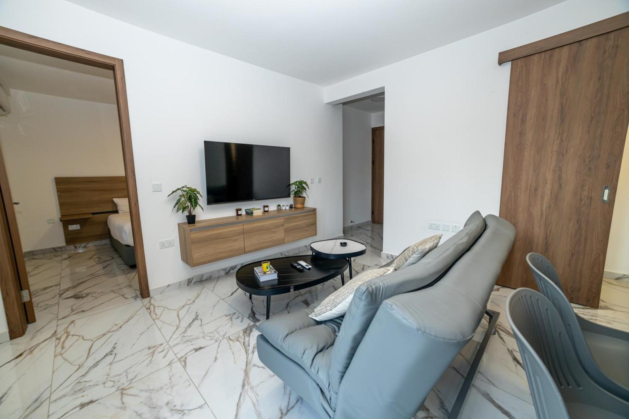 New, Stylish And Modern 1Br Apartment Сент-Полс-Бей Экстерьер фото