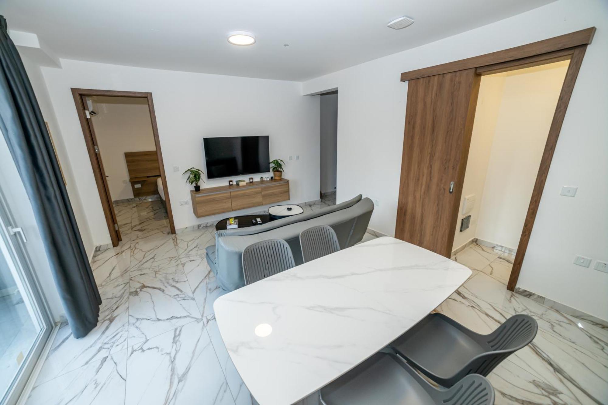 New, Stylish And Modern 1Br Apartment Сент-Полс-Бей Экстерьер фото